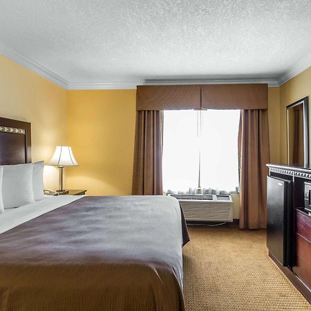 Quality Inn & Suites Bell Gardens-Los Angeles エクステリア 写真