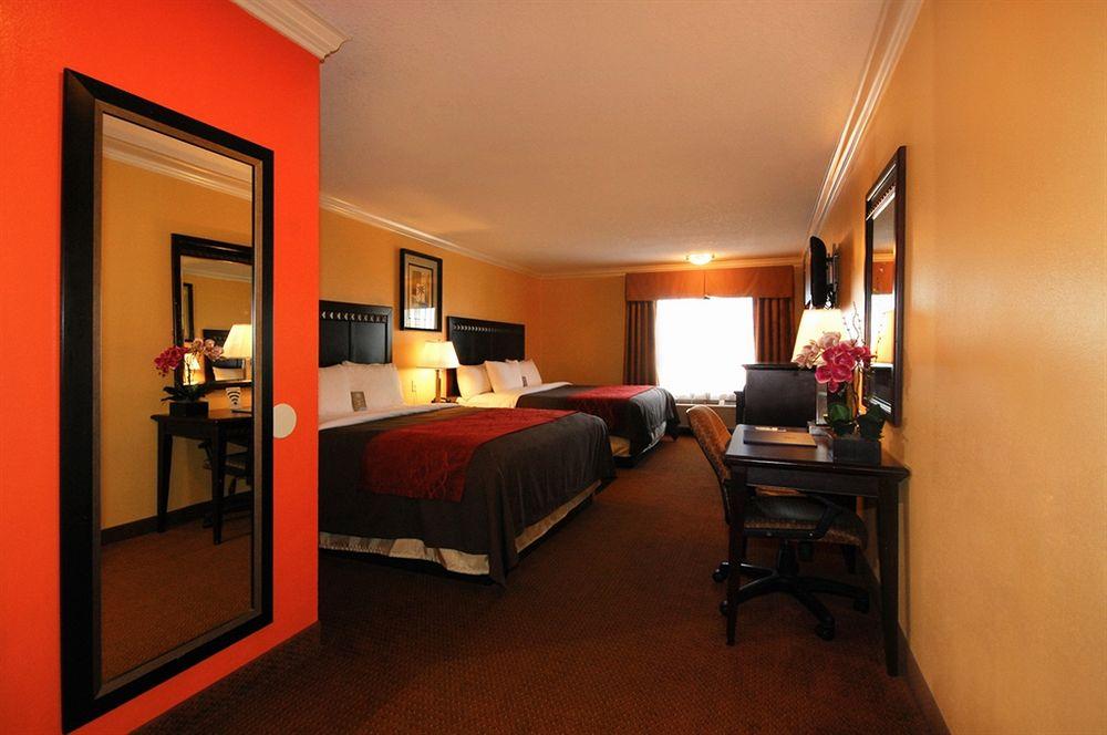 Quality Inn & Suites Bell Gardens-Los Angeles エクステリア 写真