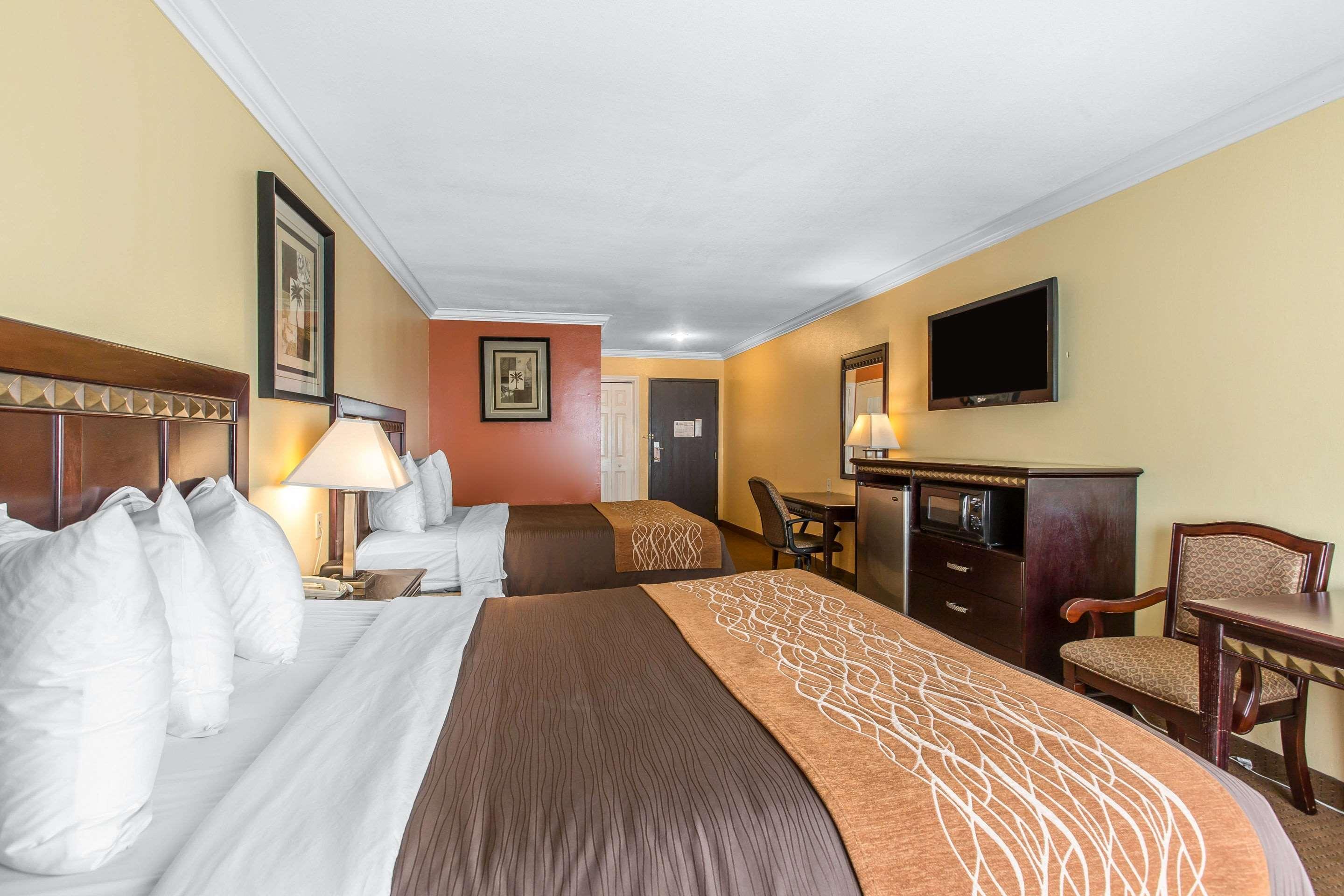 Quality Inn & Suites Bell Gardens-Los Angeles エクステリア 写真